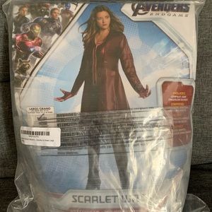 Scarlet Witch women’s costume.